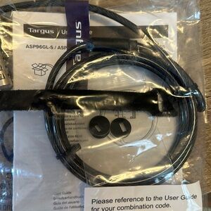 Targus defcon combo cable lock.